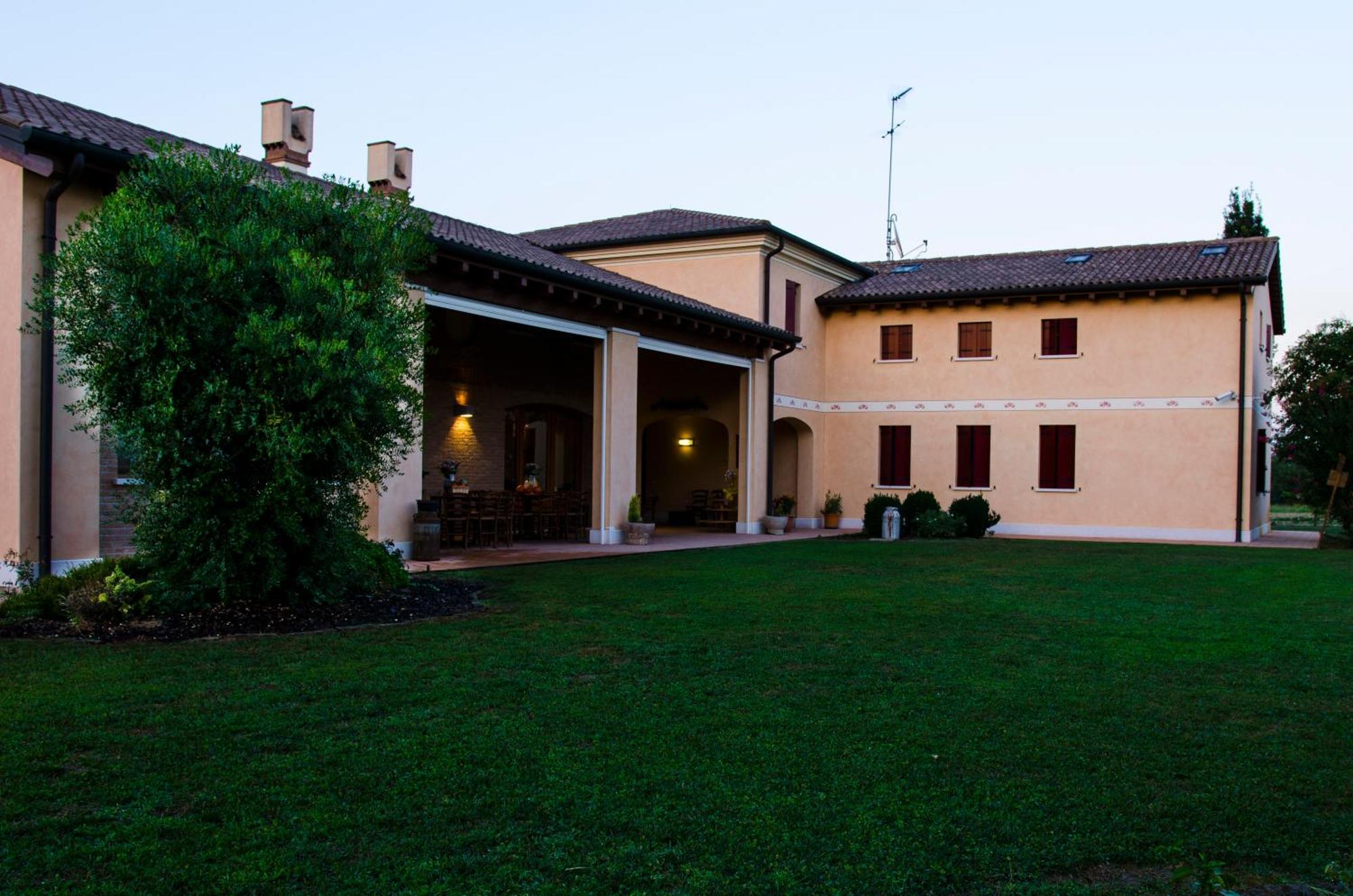 Agriturismo Alle Rose Villa Ca Baglioni Bagian luar foto